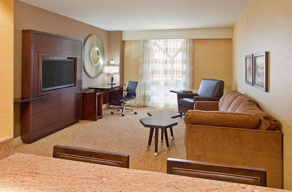 The Lincoln Marriott Cornhusker Hotel Экстерьер фото
